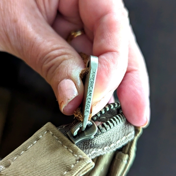 American Eagle Olive Brown Leather Wristlet - Picture 4 of 4
